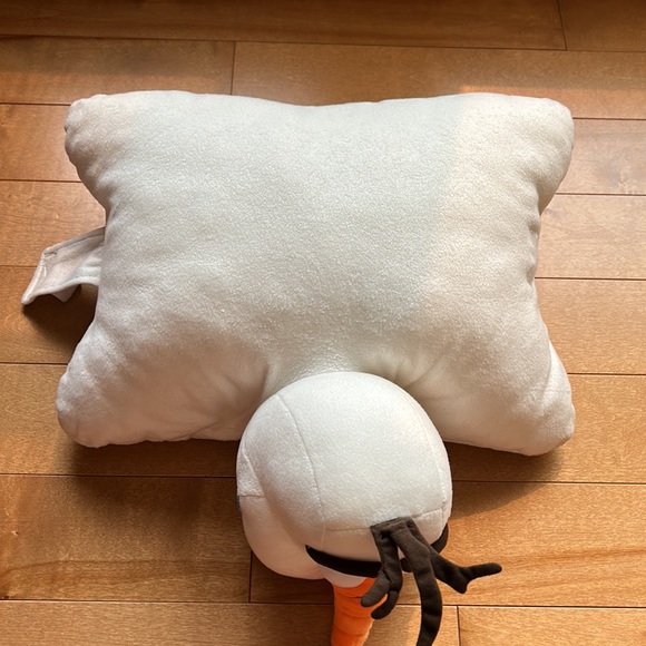 Olaf Pillow Pet - Picture 5 of 5